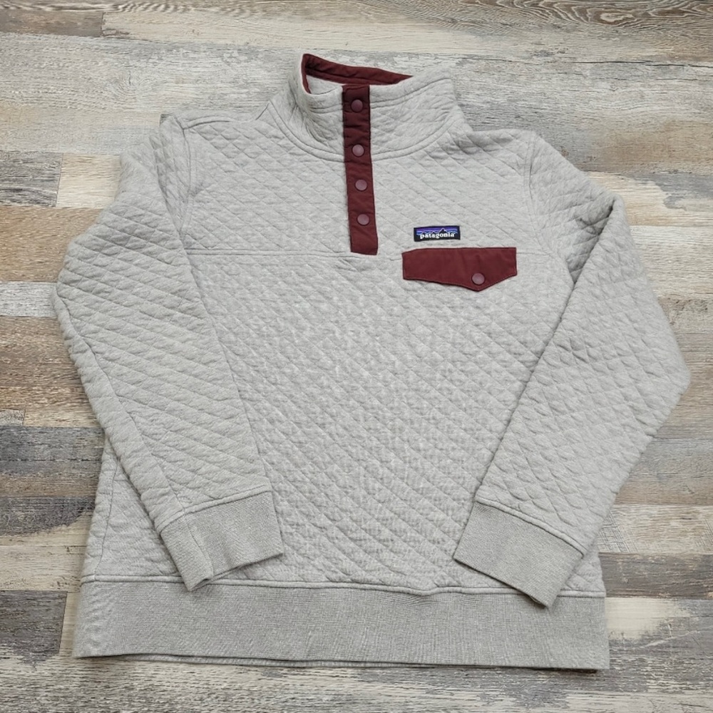 Patagonia Quilted Pullover Gray Maroon